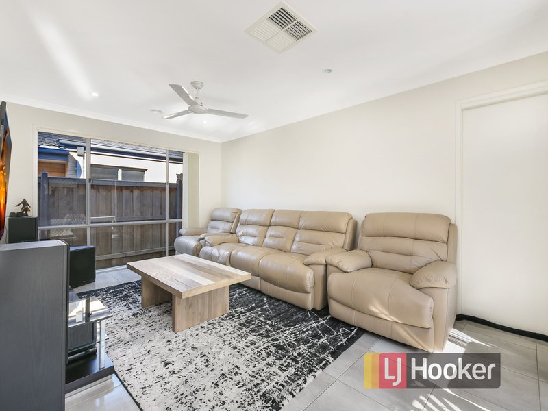 Photo - 10 Tia Street, Clyde North VIC 3978 - Image 3