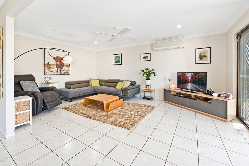 Photo - 10 Tibor Court, Ashmore QLD 4214 - Image 9