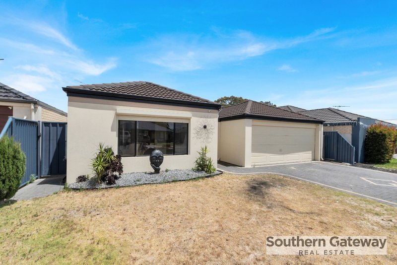 Photo - 10 Tigereye Avenue, Byford WA 6122 - Image 2