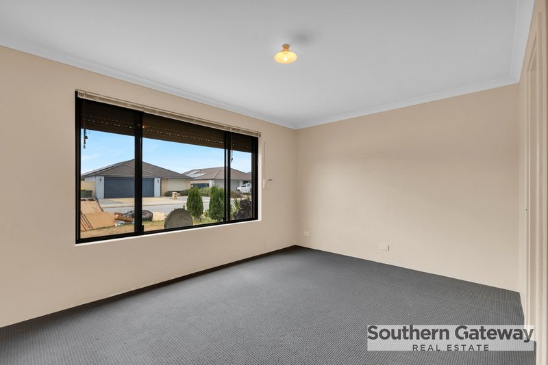 Photo - 10 Tigereye Avenue, Byford WA 6122 - Image 14