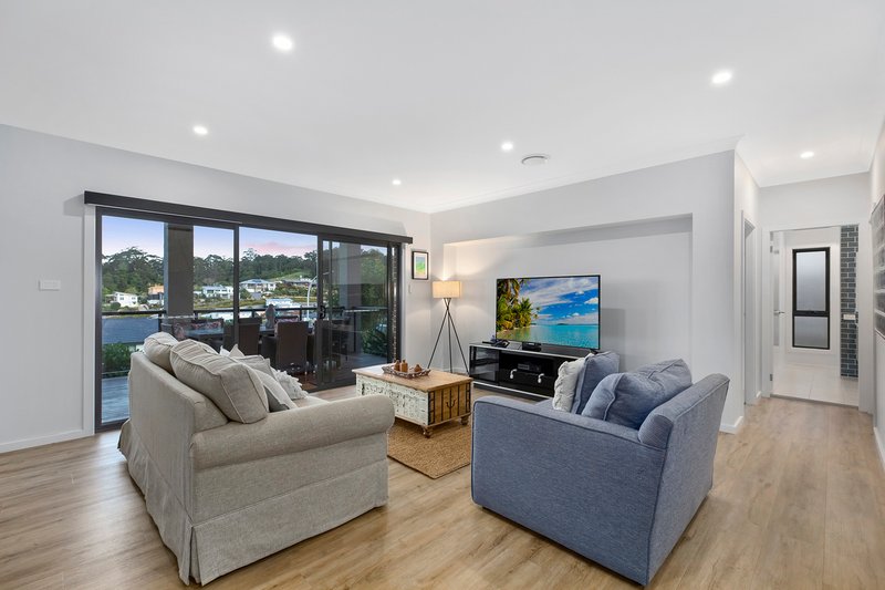 Photo - 10 Timber Cutter Avenue, Terrigal NSW 2260 - Image 11