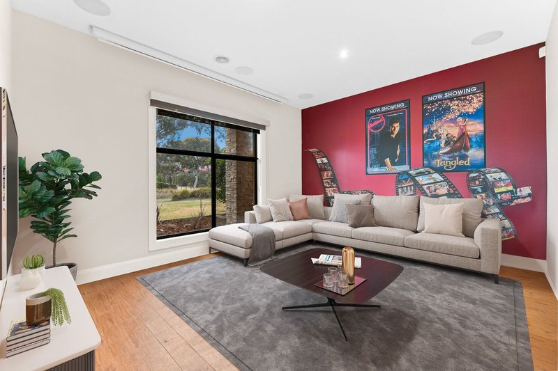 Photo - 10 Timbertop Terrace, Keysborough VIC 3173 - Image 8