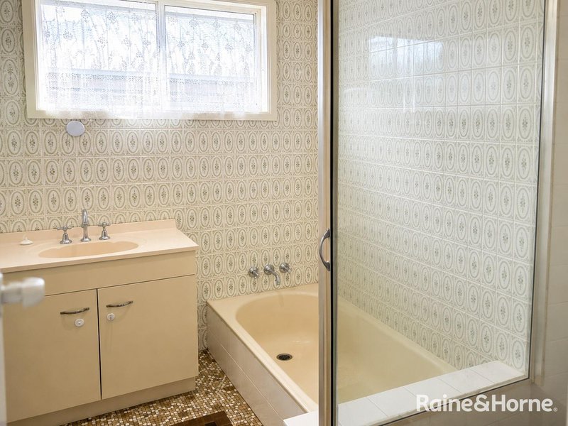 Photo - 10 Tina Street, Redland Bay QLD 4165 - Image 14