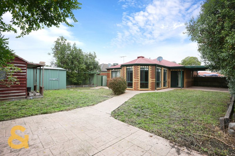 Photo - 10 Tolson Court, Roxburgh Park VIC 3064 - Image 11