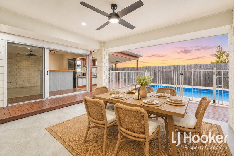 Photo - 10 Tomlinson Street, Yarrabilba QLD 4207 - Image 3