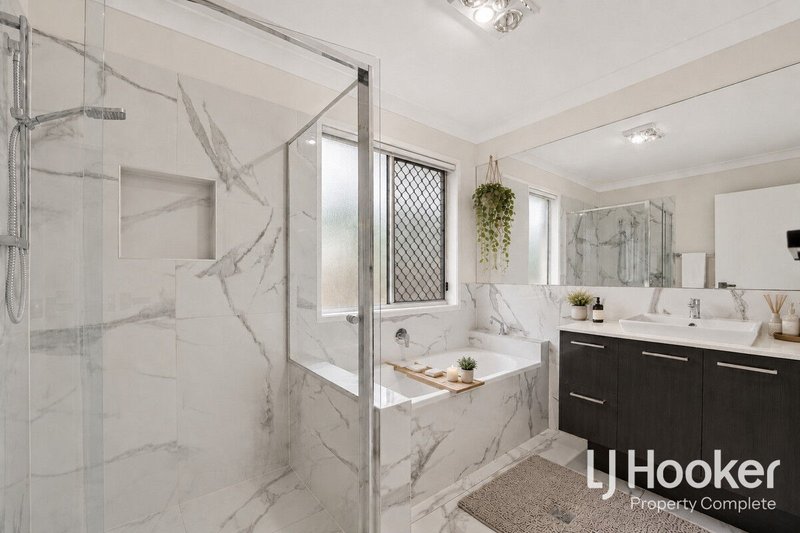 Photo - 10 Tomlinson Street, Yarrabilba QLD 4207 - Image 13
