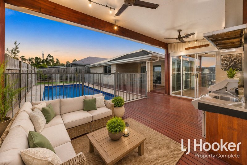 Photo - 10 Tomlinson Street, Yarrabilba QLD 4207 - Image 18