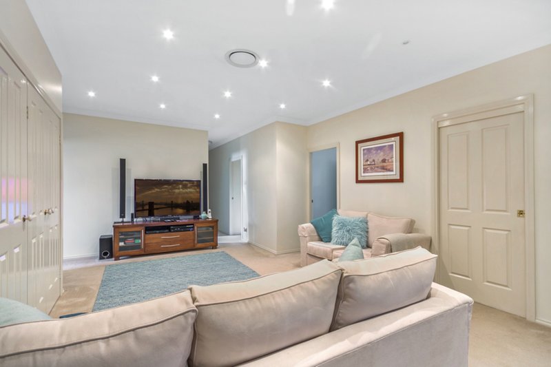 Photo - 10 Toohey Cove, Eleebana NSW 2282 - Image 4