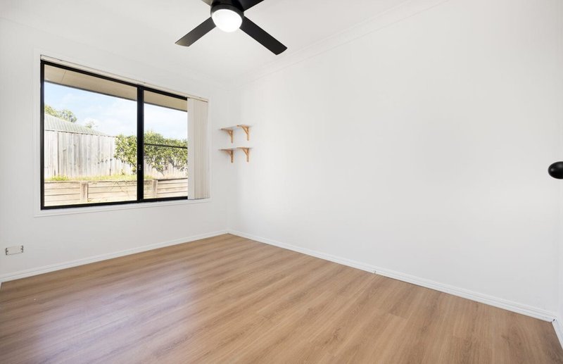 Photo - 10 Toolah Court, Narangba QLD 4504 - Image 12