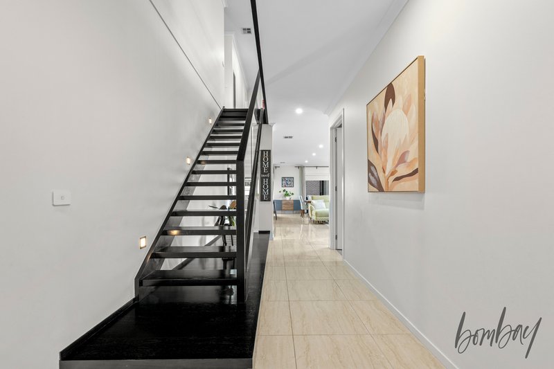 Photo - 10 Toorongo Way, Wollert VIC 3750 - Image 7