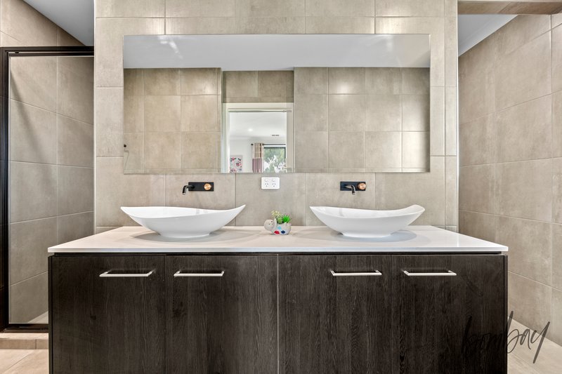 Photo - 10 Toorongo Way, Wollert VIC 3750 - Image 13