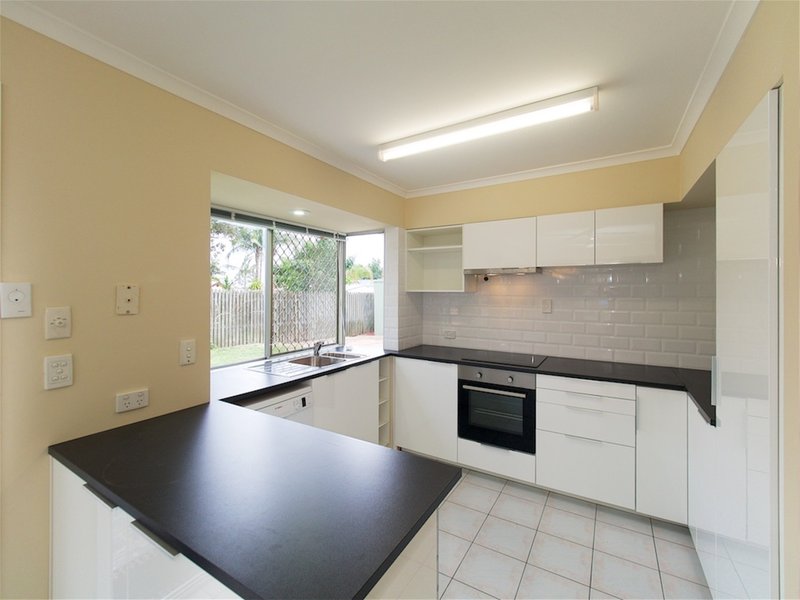 Photo - 10 Tower Street, Springwood QLD 4127 - Image 5