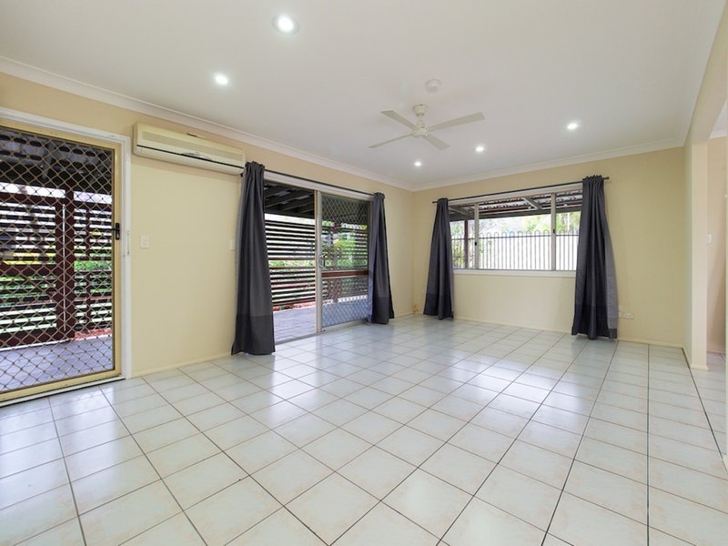 Photo - 10 Tower Street, Springwood QLD 4127 - Image 8