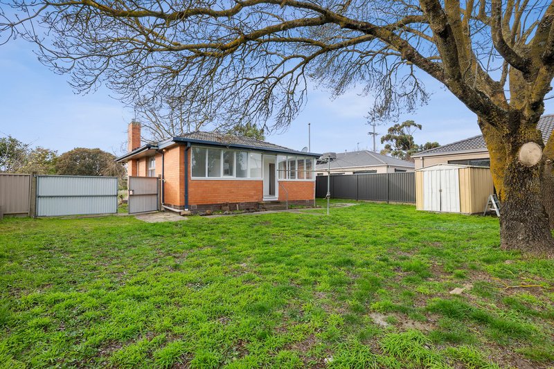 Photo - 10 Towong Street, Alfredton VIC 3350 - Image 6