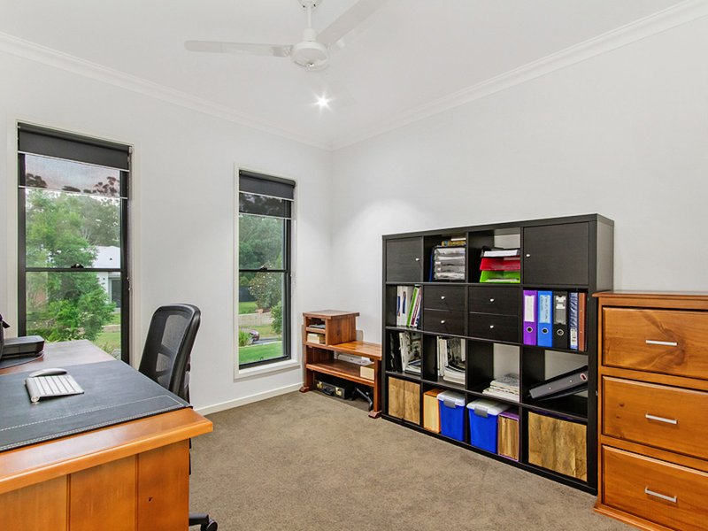 Photo - 10 Trail Side Court, Upper Coomera QLD 4209 - Image 14