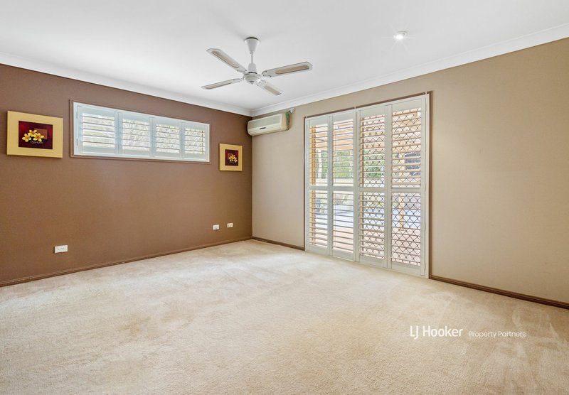 Photo - 10 Tralee Place, Parkinson QLD 4115 - Image 10