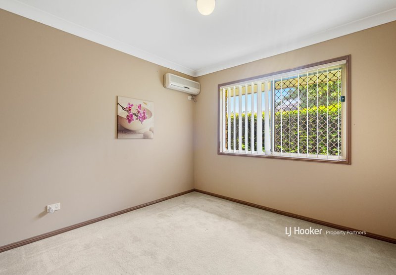 Photo - 10 Tralee Place, Parkinson QLD 4115 - Image 12