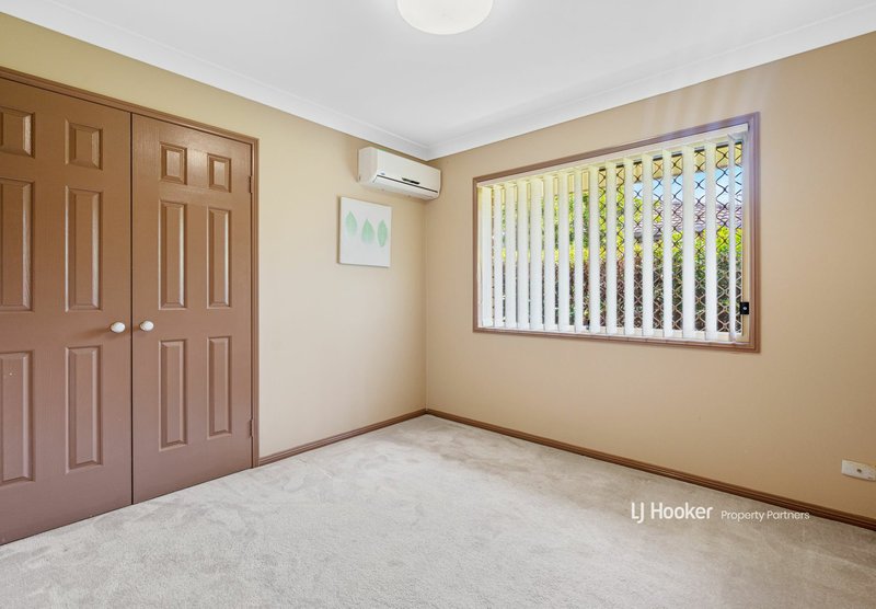 Photo - 10 Tralee Place, Parkinson QLD 4115 - Image 13