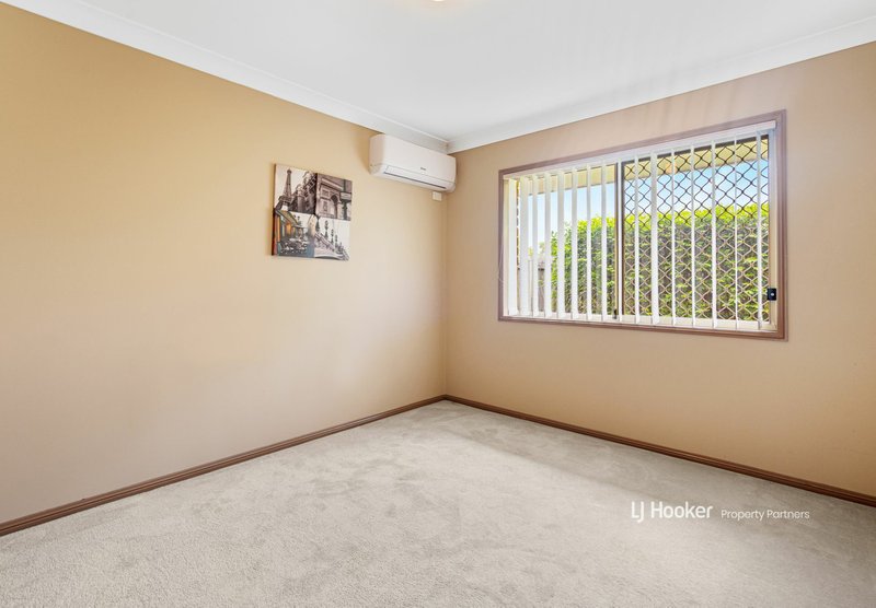 Photo - 10 Tralee Place, Parkinson QLD 4115 - Image 14