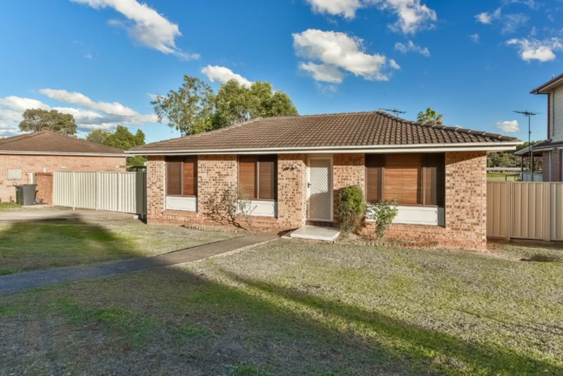 10 Traminer Place, Eschol Park NSW 2558