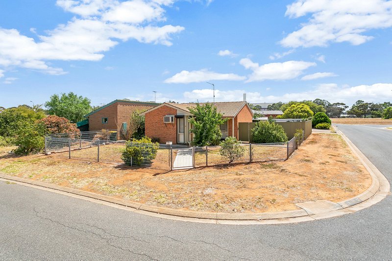 10 Tregenza Avenue, Elizabeth South SA 5112