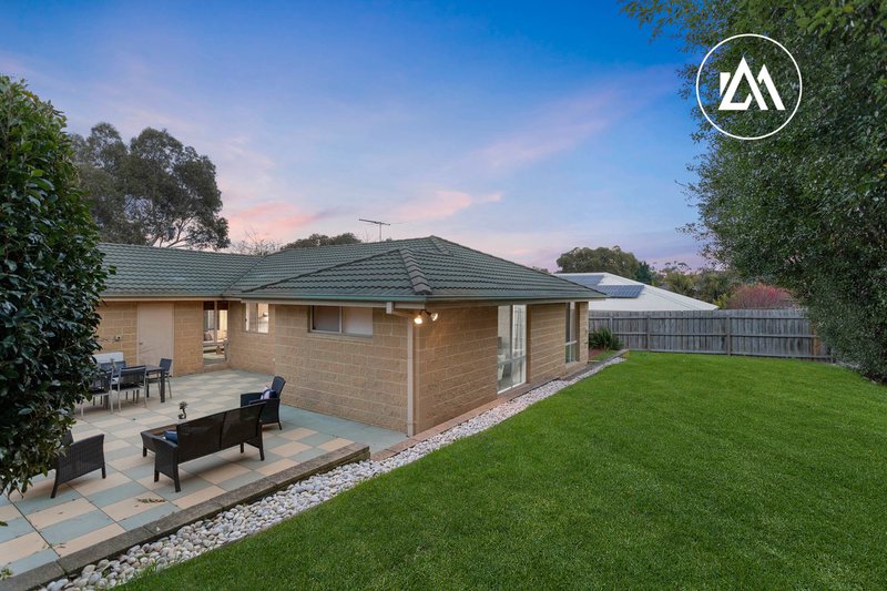 Photo - 10 Trentham Way, Langwarrin VIC 3910 - Image 18