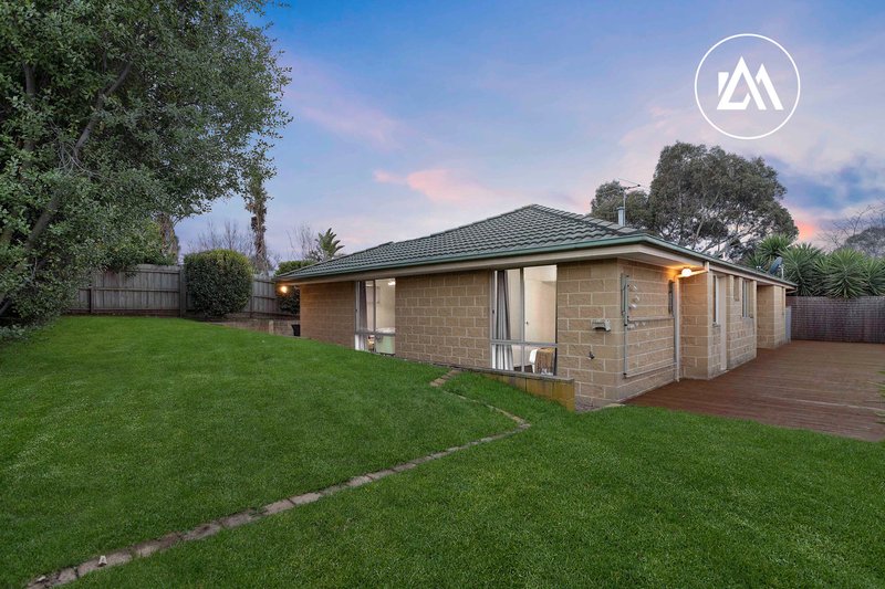 Photo - 10 Trentham Way, Langwarrin VIC 3910 - Image 19