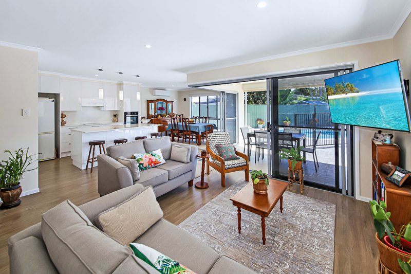 Photo - 10 Truscott Court, Golden Beach QLD 4551 - Image 7