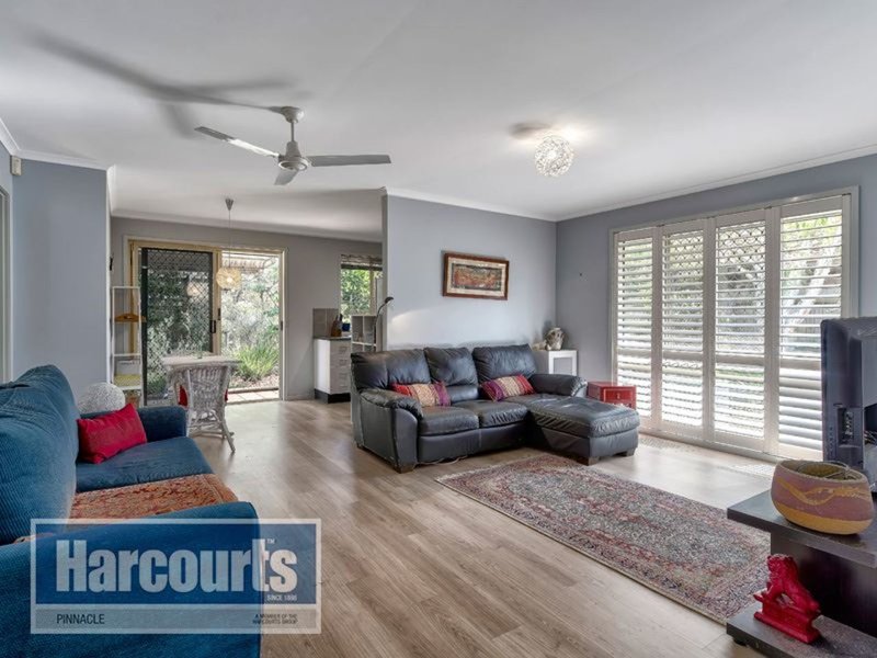 Photo - 10 Tulip Close, Fitzgibbon QLD 4018 - Image 2