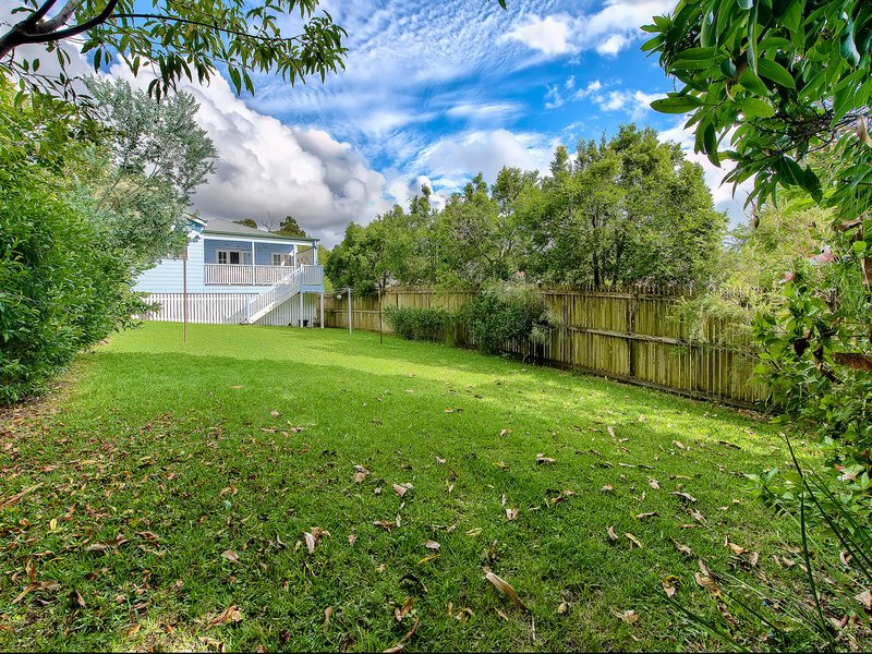 Photo - 10 Tweed Street, Ashgrove QLD 4060 - Image 11