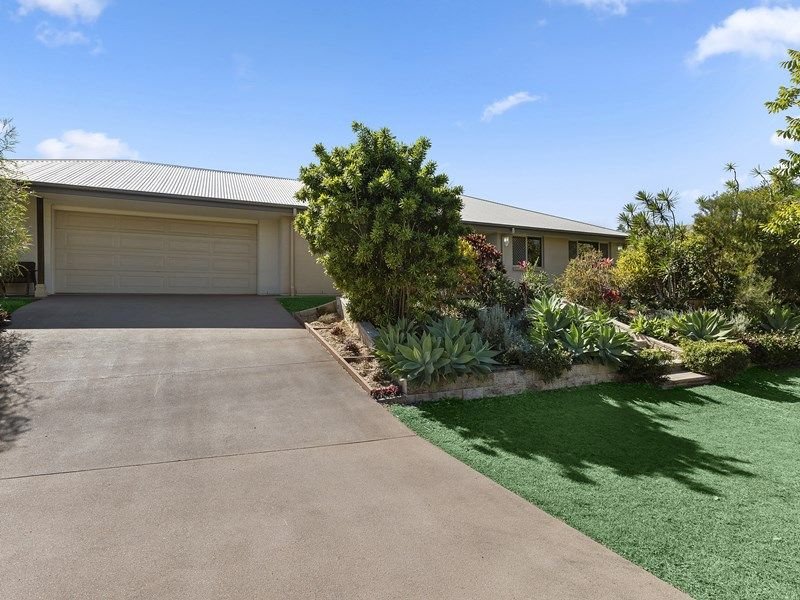 Photo - 10 Twin Lakes Drive, Murrumba Downs QLD 4503 - Image 18