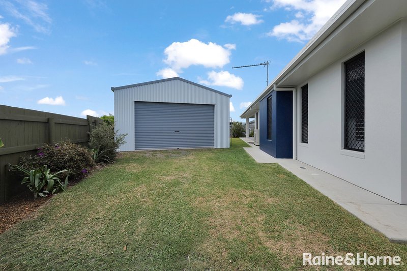 Photo - 10 Ultimo Court, Beaconsfield QLD 4740 - Image 2