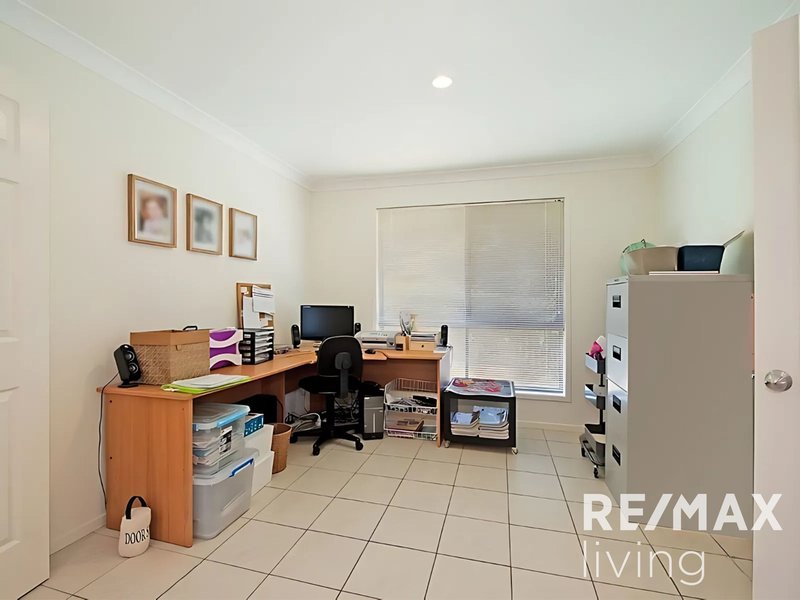 Photo - 10 Ulysses Street, Kallangur QLD 4503 - Image 14