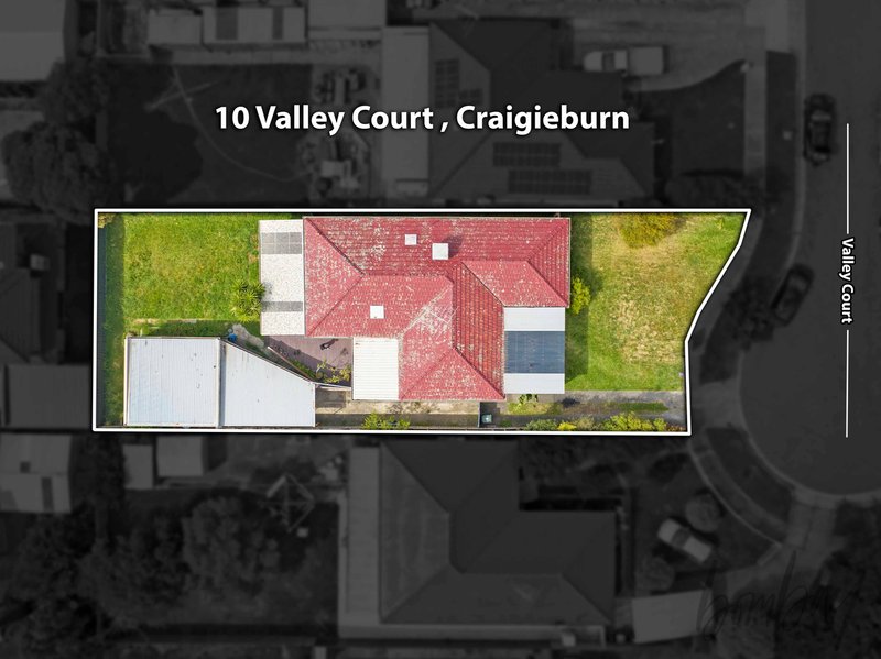 Photo - 10 Valley Court, Craigieburn VIC 3064 - Image 17