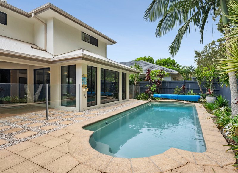 Photo - 10 Veerings Crescent, Twin Waters QLD 4564 - Image 2