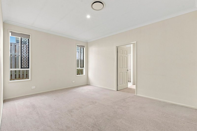 Photo - 10 Velox Circuit, Upper Coomera QLD 4209 - Image 8
