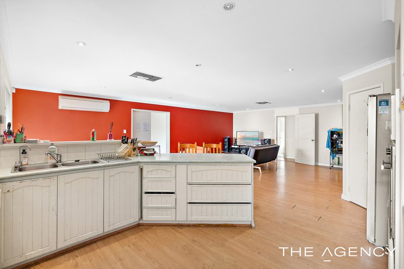 Photo - 10 Veneta Circuit, Atwell WA 6164 - Image 25