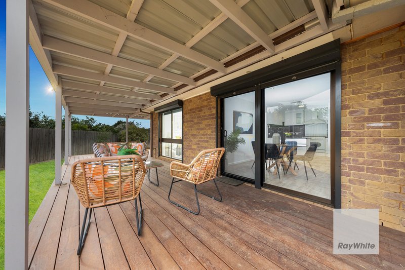 Photo - 10 Ventnor Place, Keilor Downs VIC 3038 - Image 13