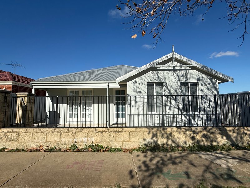 Photo - 10 Verin Lane, Port Kennedy WA 6172 - Image 1