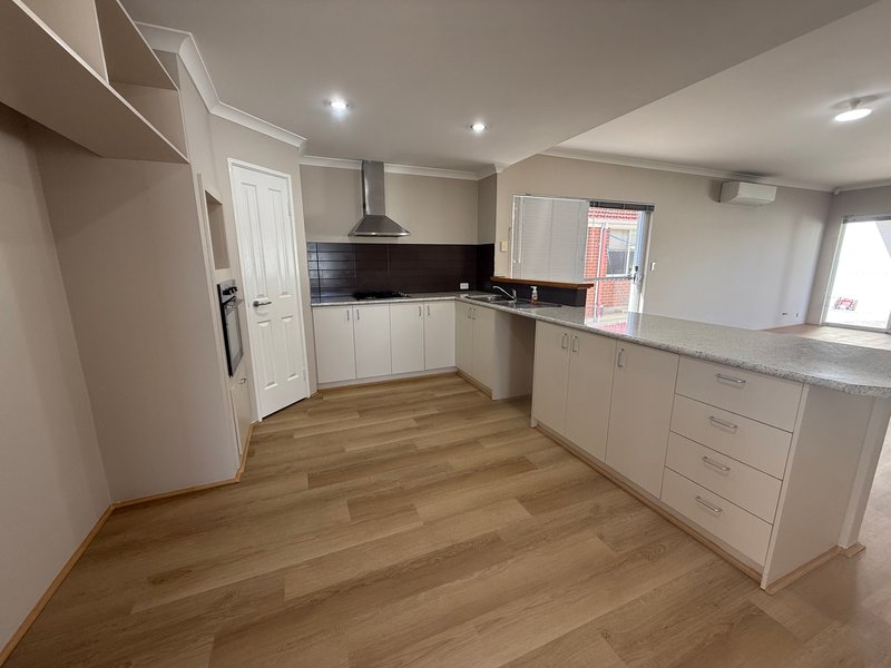Photo - 10 Verin Lane, Port Kennedy WA 6172 - Image 6