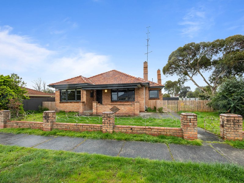 Photo - 10 Victoria Street, Sebastopol VIC 3356 - Image 1