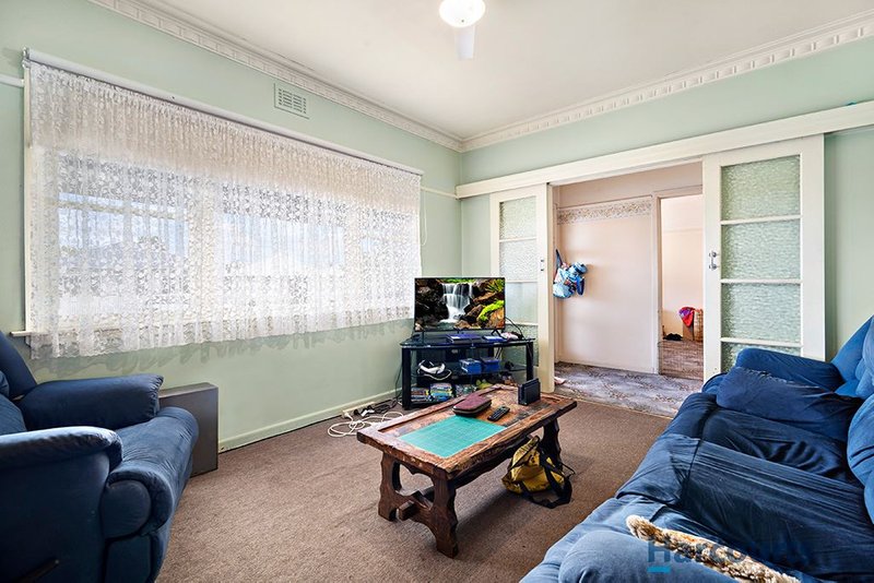 Photo - 10 Victoria Street, Sebastopol VIC 3356 - Image 4