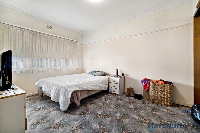 Photo - 10 Victoria Street, Sebastopol VIC 3356 - Image 7