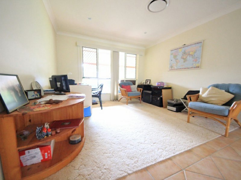 Photo - 10 Vine Crescent, Mango Hill QLD 4509 - Image 2