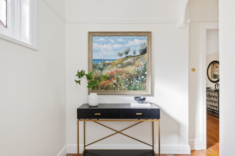 Photo - 10 Violet Street, Chatswood NSW 2067 - Image 4