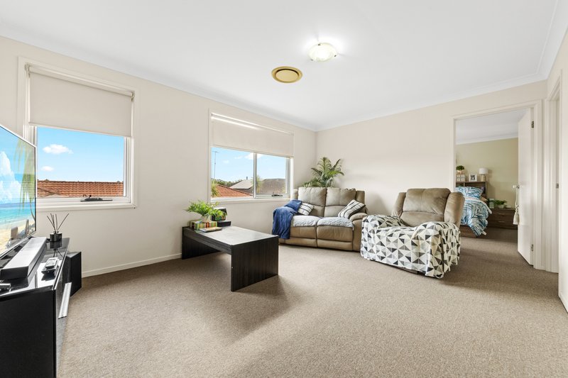 Photo - 10 Vulcan Place, Hamlyn Terrace NSW 2259 - Image 6
