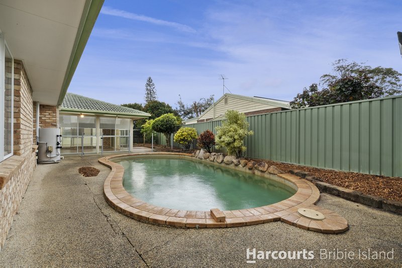 Photo - 10 Walker Court, Banksia Beach QLD 4507 - Image 3