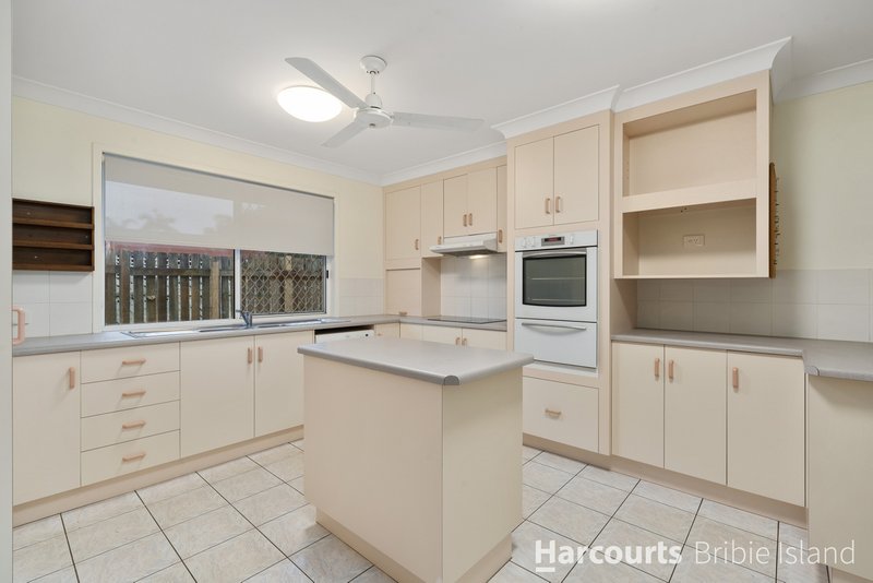 Photo - 10 Walker Court, Banksia Beach QLD 4507 - Image 9