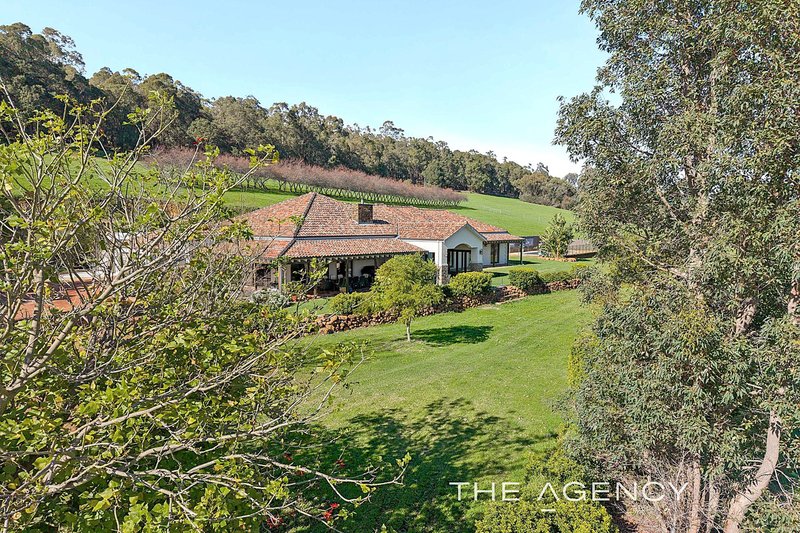 Photo - 10 Walnut Road, Bickley WA 6076 - Image 9