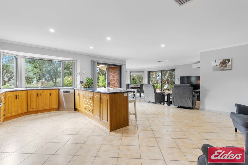 Photo - 10 Walter Randall Glen, Pewsey Vale SA 5351 - Image 8